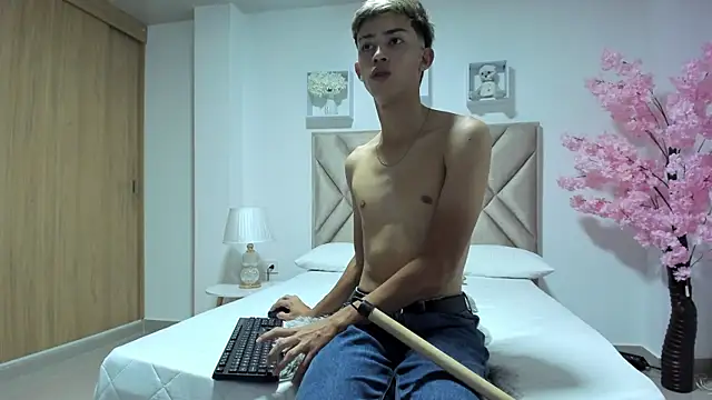 Baby_noahtt webcam