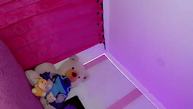 HeidiVanessa webcam