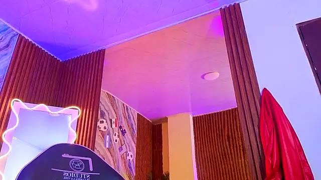 kristen_tay webcam