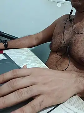 morenodiscret35 webcam