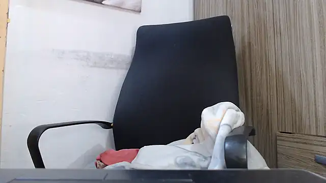 PervertPreggy webcam