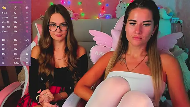 hotty_girls_here webcam