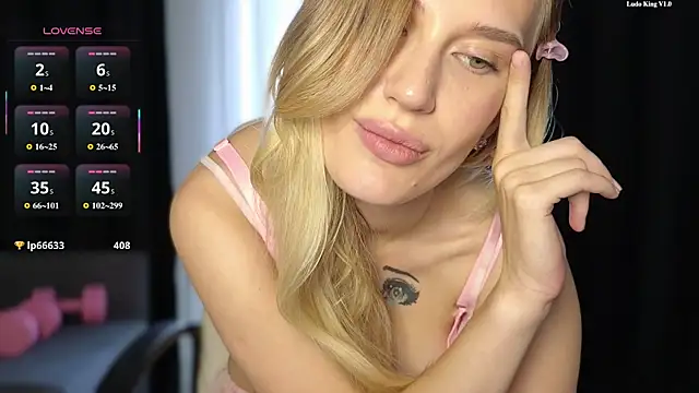 Luna_mp4 webcam