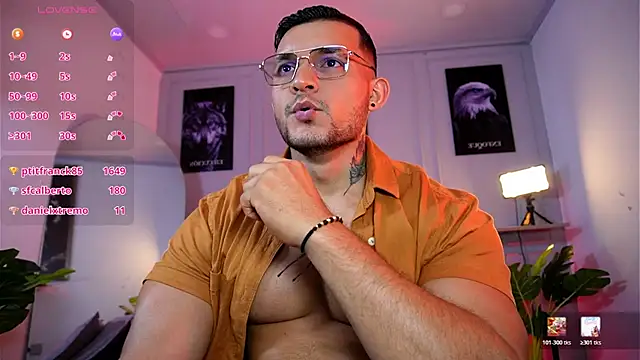 Marco_Vega live sex cam