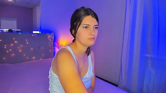 Laura_Leee webcam