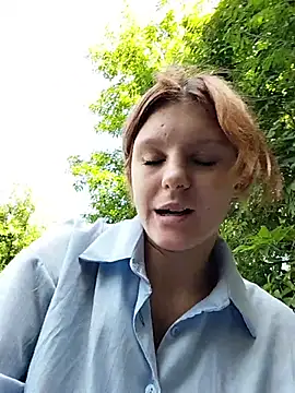 NinaParri webcam