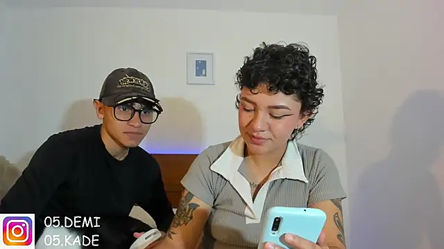 kade_demi webcam