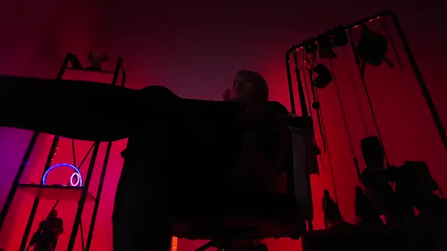 CyberXGoddess live cam on StripChat
