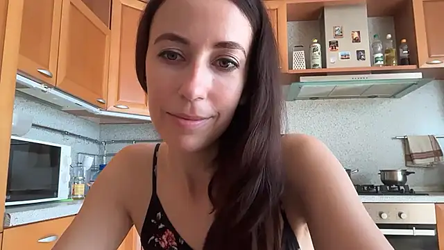 Flamingo_Queen live cam on StripChat