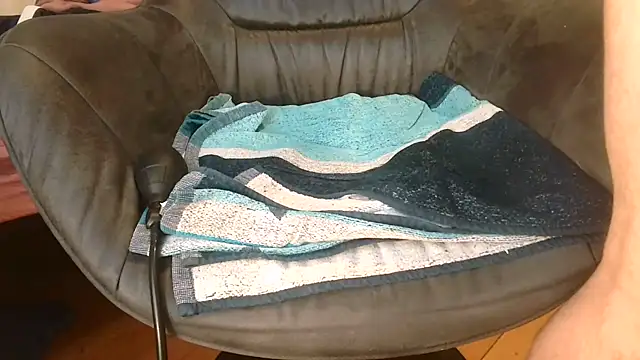 T0Yforeskin webcam