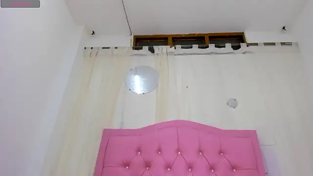 Michellcockxxx webcam
