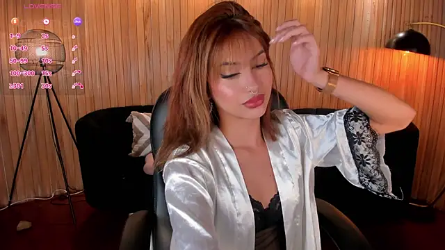 KayraLanne webcam