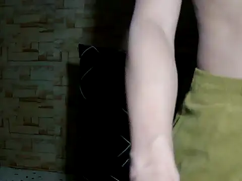 HOT-ASIANBABYBOY webcam