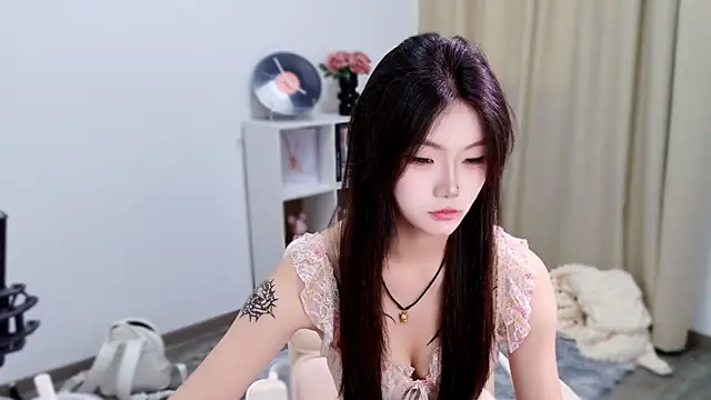 Sultry-01 webcam