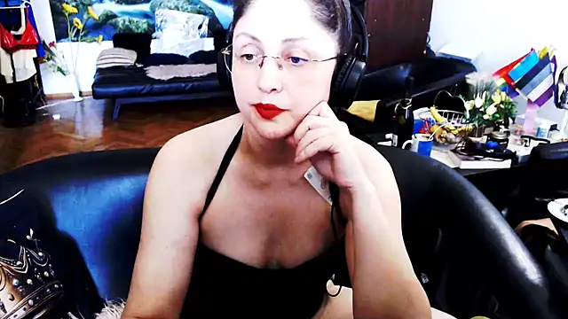 Imperatriza live cam on StripChat
