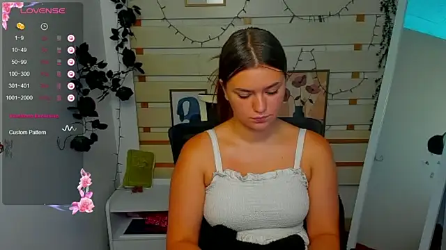 Josephine_Kiss webcam