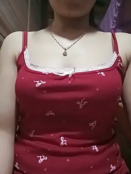 LucyyLy webcam