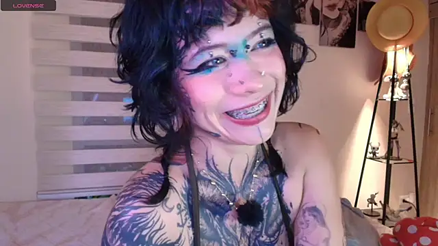 AryRousse webcam