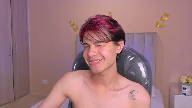 Derek_Sinn webcam
