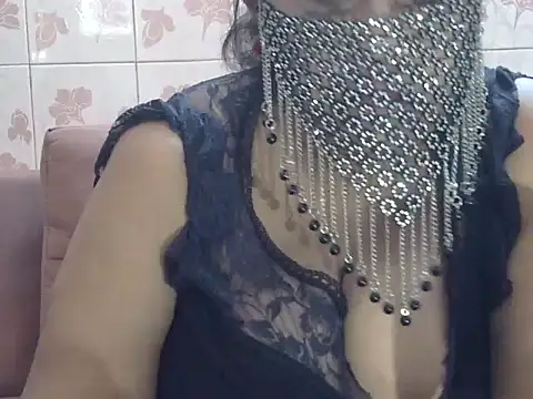 SweetRashii webcam