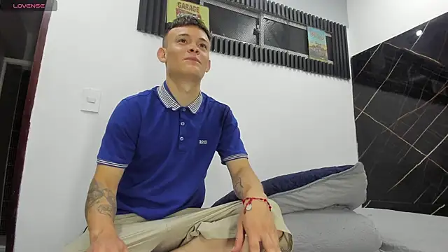 Robinlion91 Live Web Cam Show