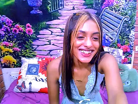 IndianPretty14u2Luv webcam