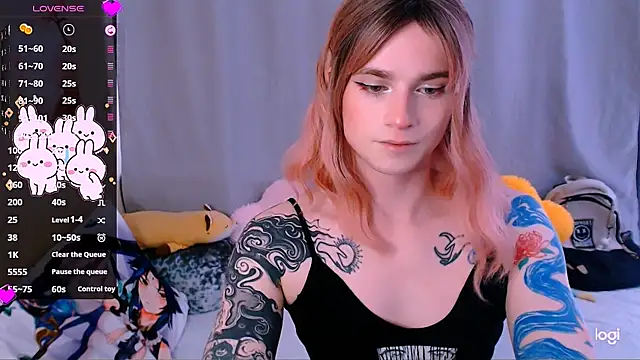 Alice_Hells live cam on StripChat