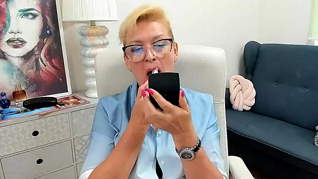 luna_xfantasy webcam