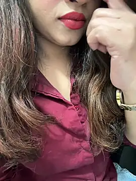 Yours_riya11 webcam