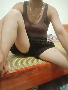Bella-lynlyn webcam