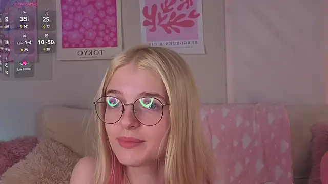 AnikaSparks webcam