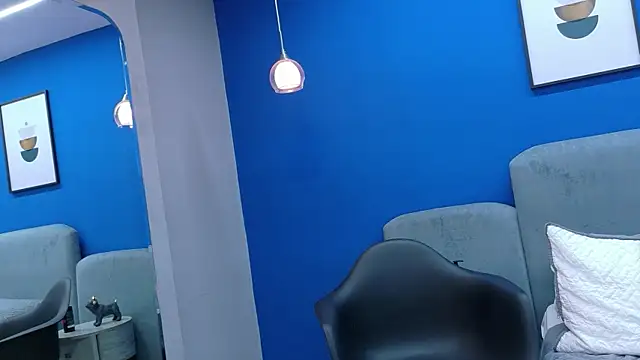 Victoria_Scarlett webcam