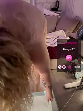 KimberlyCurves webcam