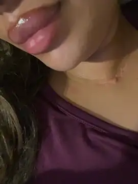 Sexlove1xo webcam
