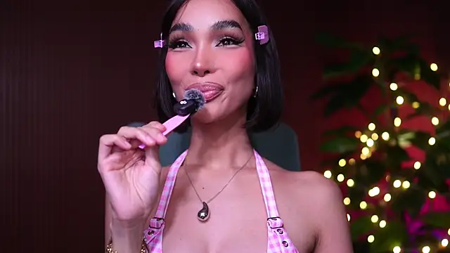 xxforyoureyesonlyxx webcam