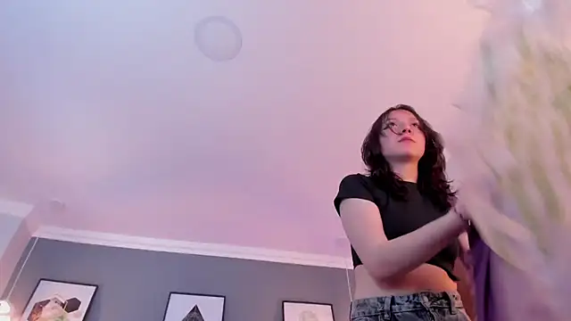 Nina_Ford webcam