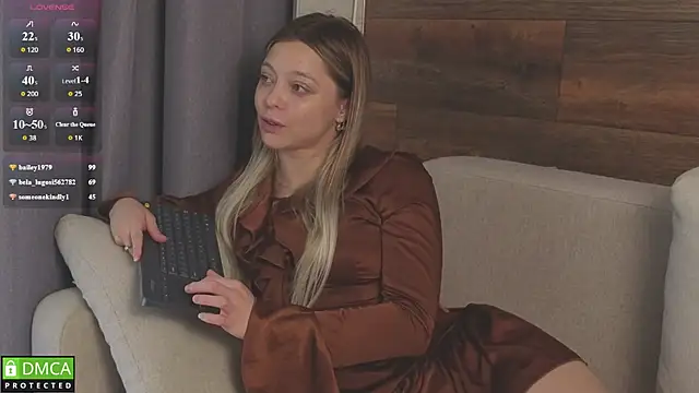 EmilieLong webcam