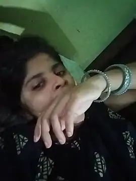 Cuple_masti72 webcam