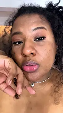 dana_falcoo25 webcam