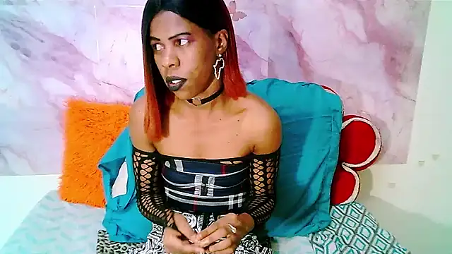 EbonySweetPeach webcam