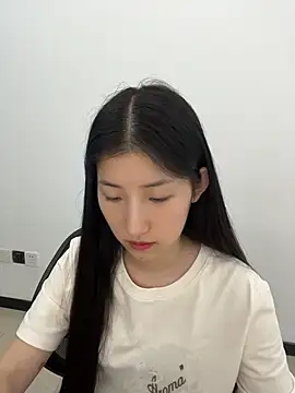 Mina_168 webcam