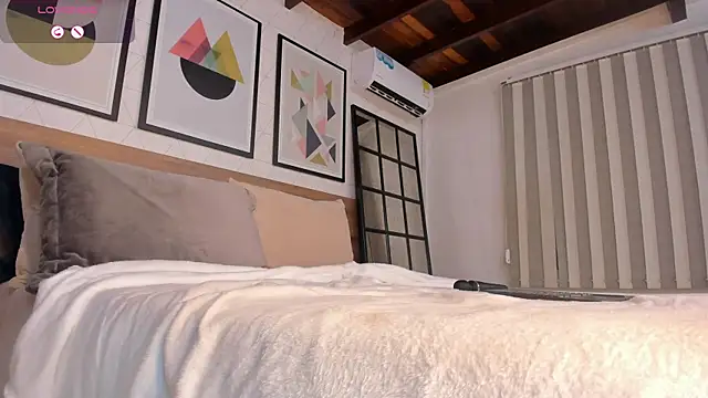 ZafiraBlack webcam