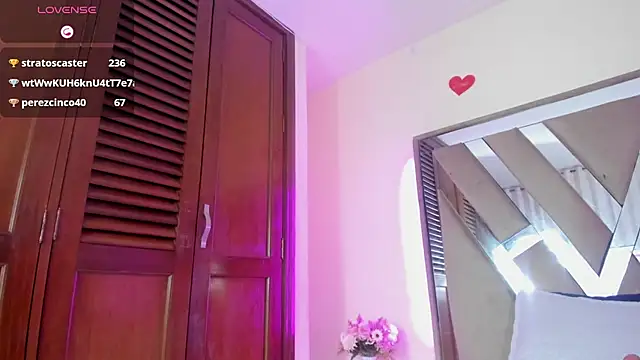 casey_lorens webcam