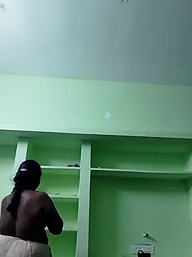 Hotviyaja-sexy webcam
