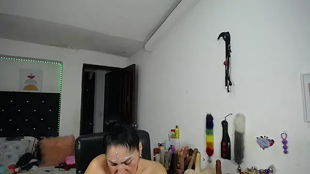 mature_bigboobs10 webcam