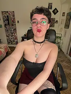 infernaldeity webcam