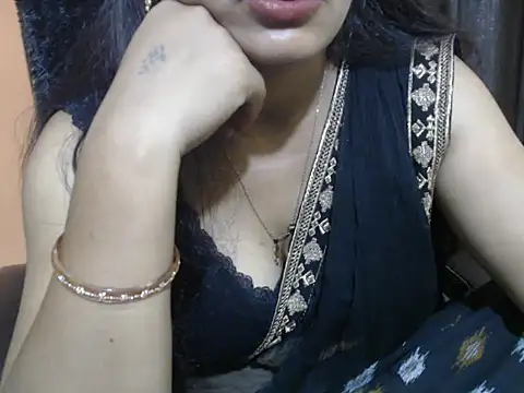 Kudi_Kiyara webcam