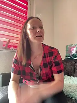 LindaLee90 webcam
