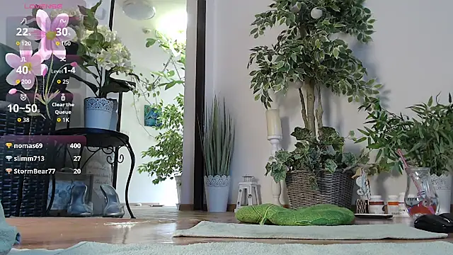 Squirtmania live webcam