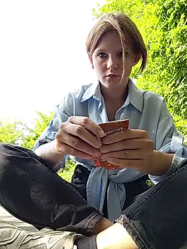 ninaparri (F teen) - fuck my ass🍑😏